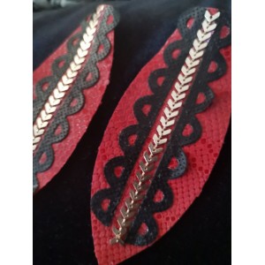 Σκουλαρίκια δερμάτινα carmen Σκουλαρίκια δερμάτινα carmen