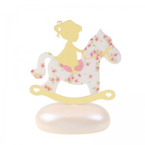 Αλογάκι κουνιστό 2203B μπομπονιέρα για κορίτσι Αλογάκι κουνιστό 2203B μπομπονιέρα για κορίτσι