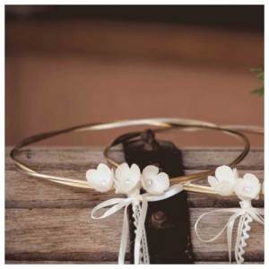 Ασημένια στέφανα γάμου με μεταξωτά λουλούδια 110 Ασημένια στέφανα γάμου με μεταξωτά λουλούδια 110