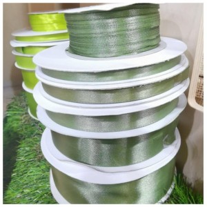 Κορδέλα σατέν διπλής όψης λαδί Κορδέλα σατέν διπλής όψης λαδί